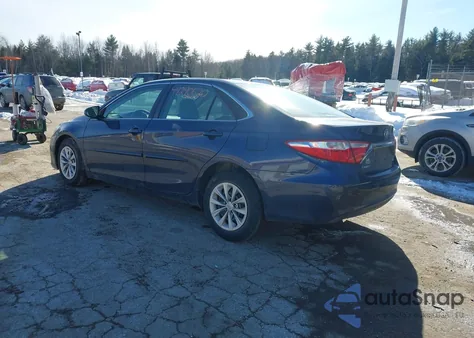 2016 Toyota Camry Le z USA, uszkodzony, nr VIN 4T4BF1FK0GR573359